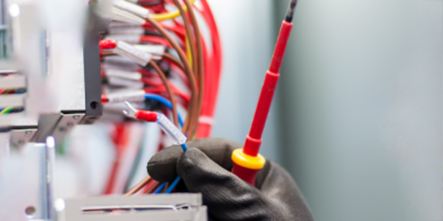 IRIOTEC® 8214 IRIOTEC® 8214