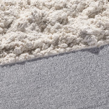Timiron&#174; Pearl Flake MP-10 masstone, silver, 5-100&#160;&#956;m particle size distribution