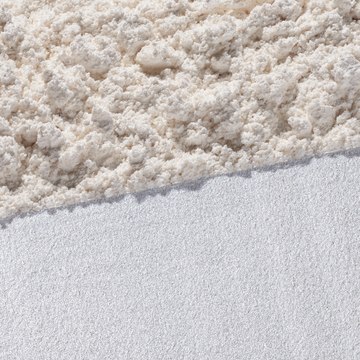 Timiron&#174; SynWhite Satin masstone, silver, 5-25&#160;&#956;m particle size distribution