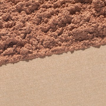 Colorona® Beige masstone, copper, <15 μm particle size distribution, COSMOS